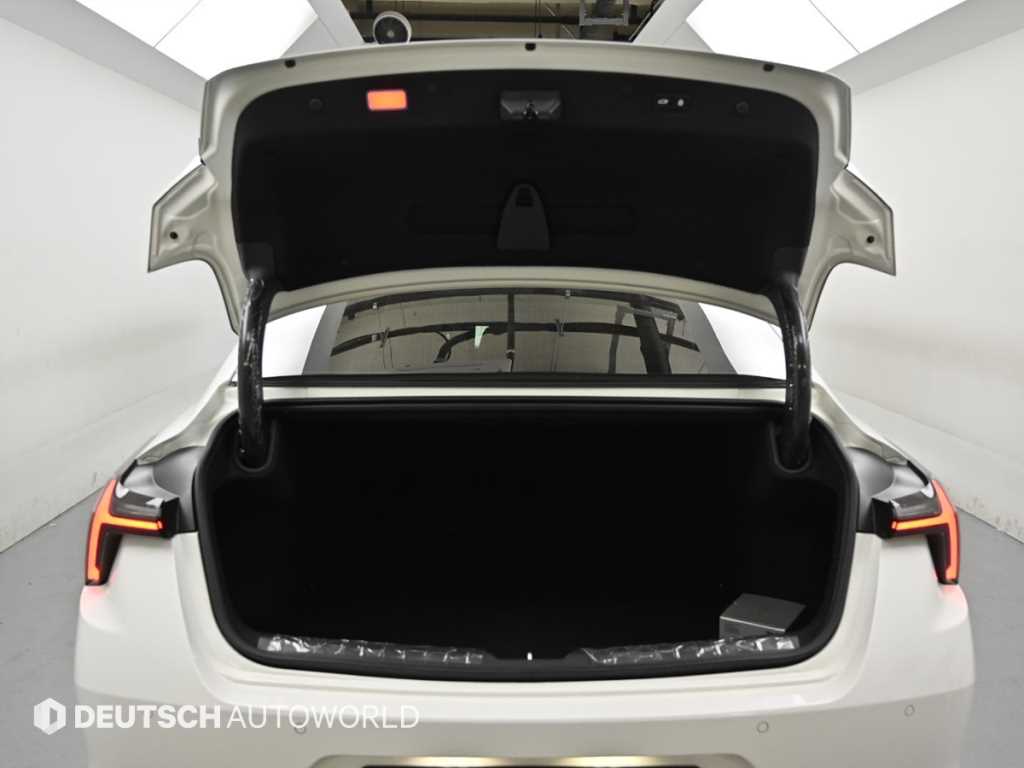 Kia K8 — photo 19