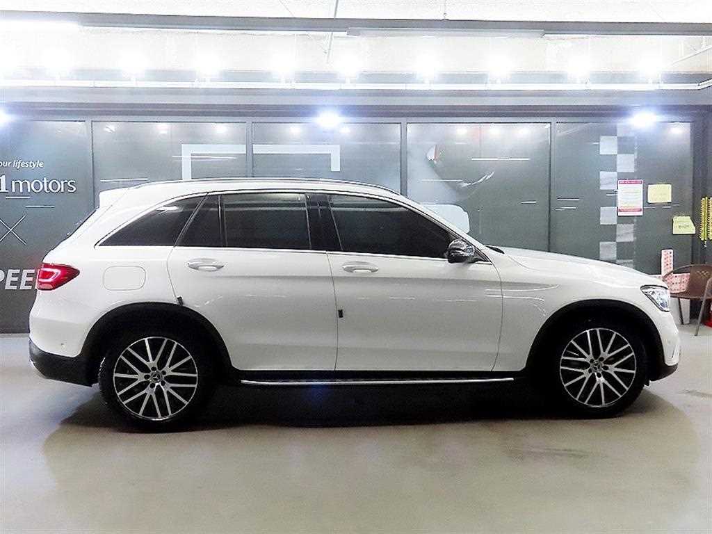 Mercedes-Benz GLC-Class — photo 03