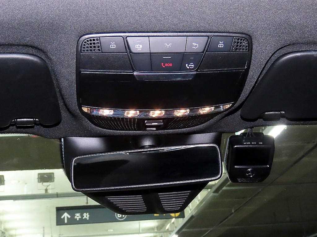 Mercedes-Benz GLC-Class — photo 14