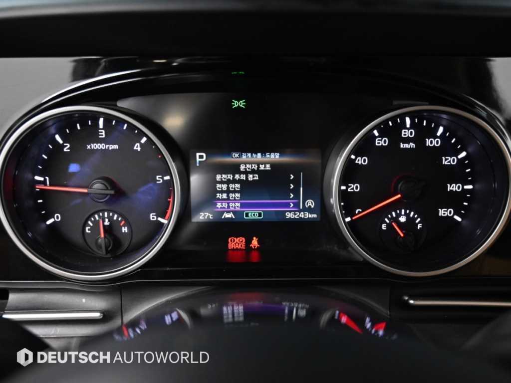 Kia Carnival — photo 08