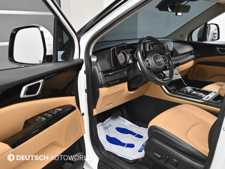 Kia Carnival — photo 11