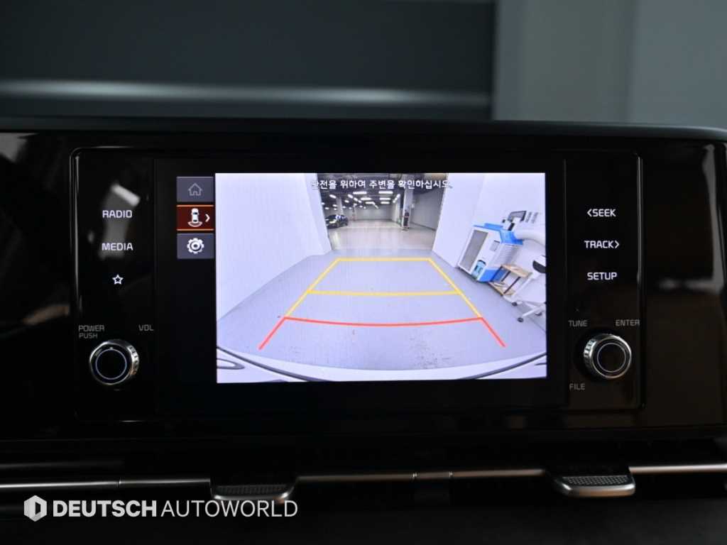 Kia Carnival — photo 15