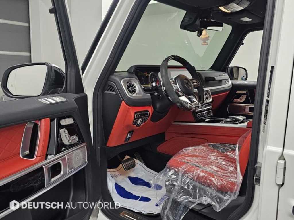 Mercedes-Benz G-Class — photo 11