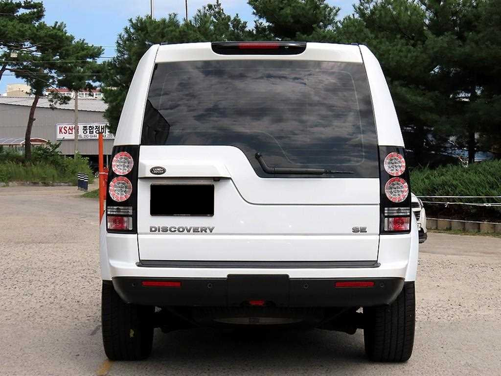Land Rover Discovery — photo 04