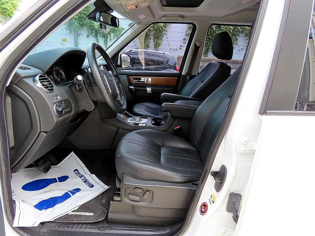 Land Rover Discovery — photo 05