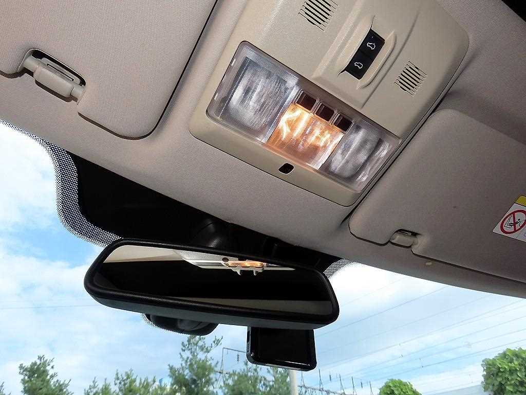 Land Rover Discovery — photo 15