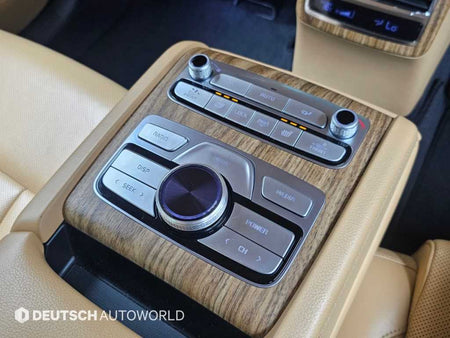 Kia K9 — photo 16