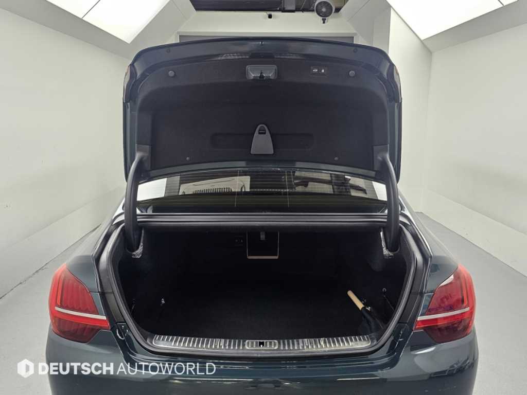 Kia K9 — photo 19