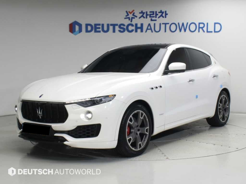Maserati Levante — photo 01