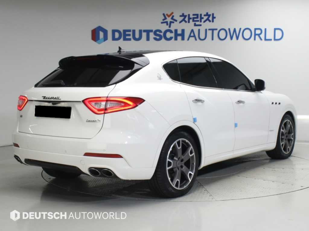 Maserati Levante — photo 02