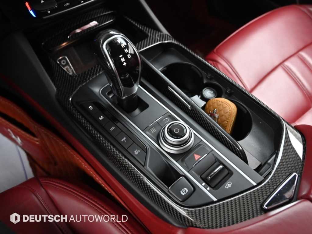 Maserati Levante — photo 09