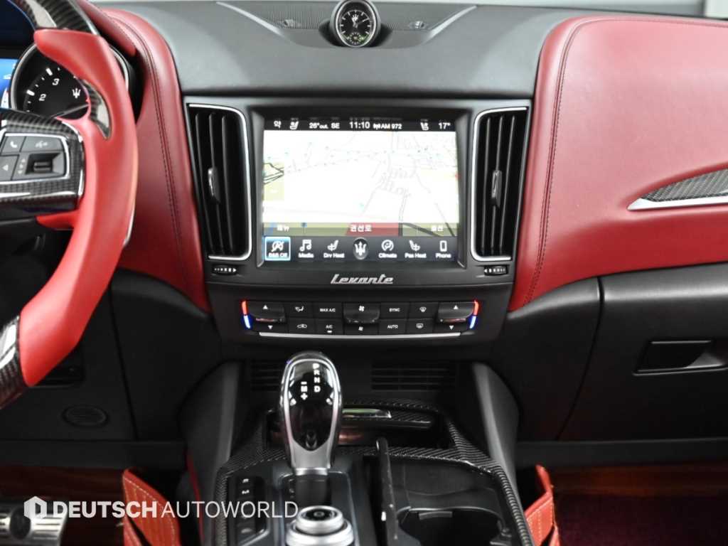 Maserati Levante — photo 14