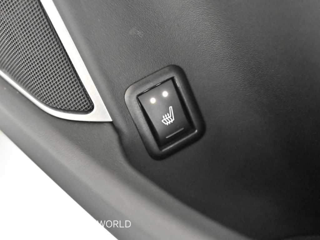 Maserati Levante — photo 16