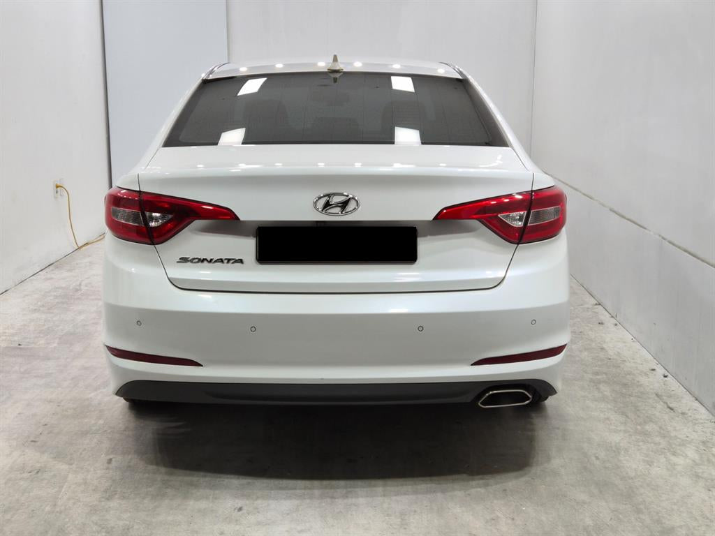 Hyundai Sonata — photo 03