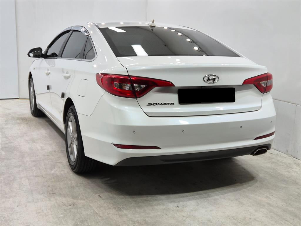 Hyundai Sonata — photo 04