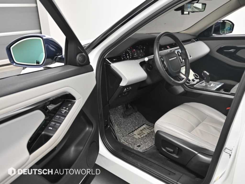 Land Rover Range Rover Evoque — photo 11