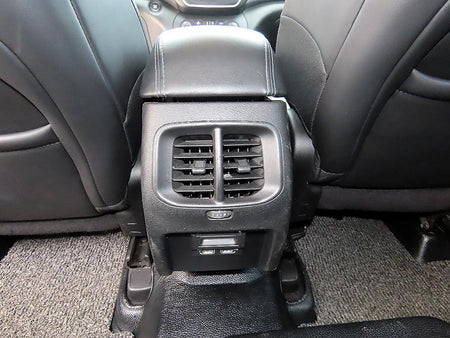 Jeep Cherokee — photo 15
