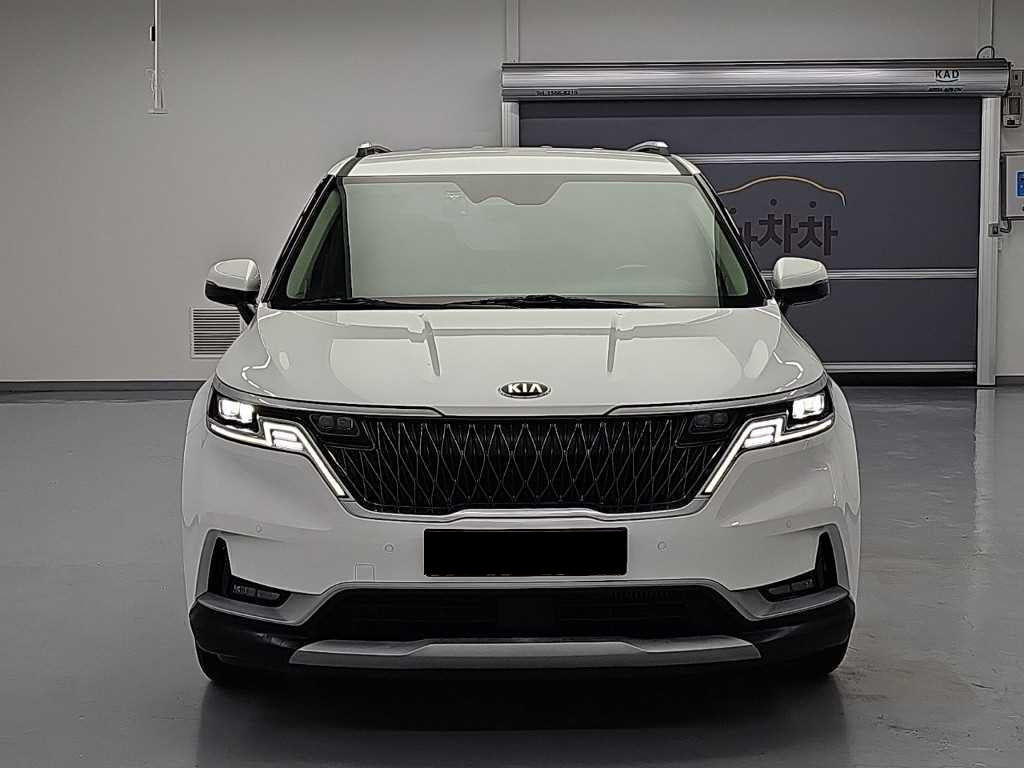 Kia Carnival — photo 03