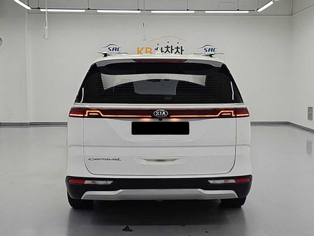 Kia Carnival — photo 04