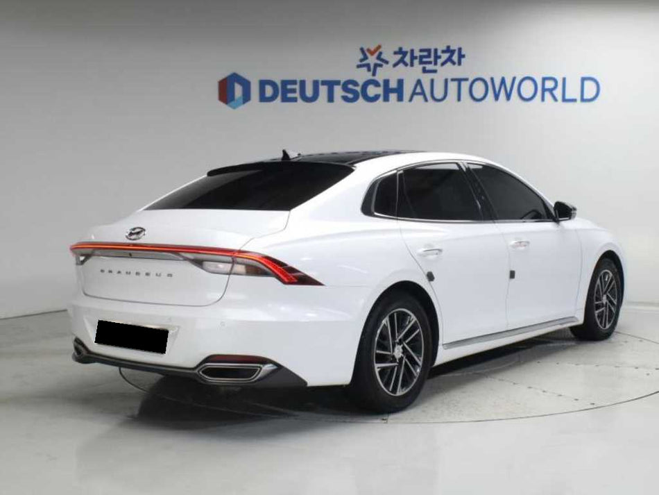 Hyundai Grandeur — photo 02