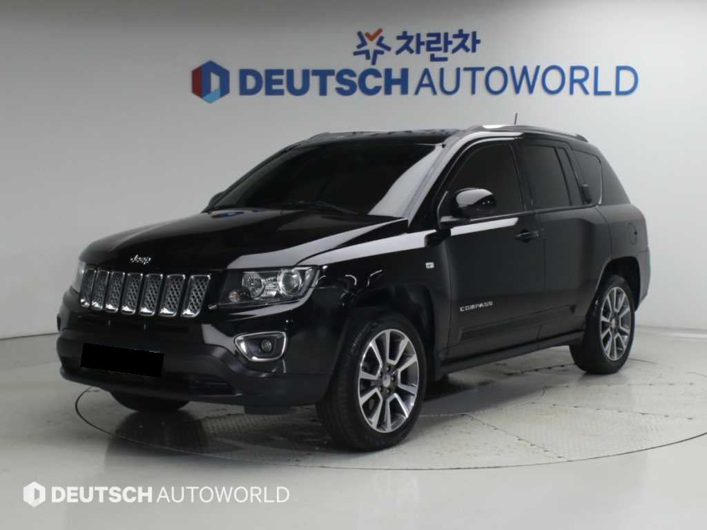 Jeep Compass — photo 01