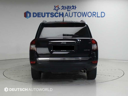 Jeep Compass — photo 04