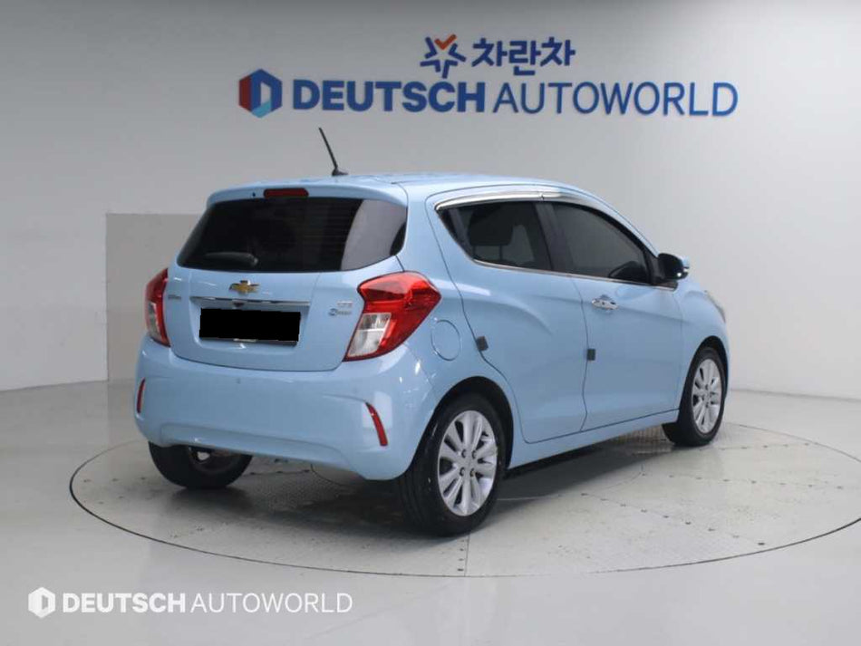 CHEVROLET Spark — photo 02