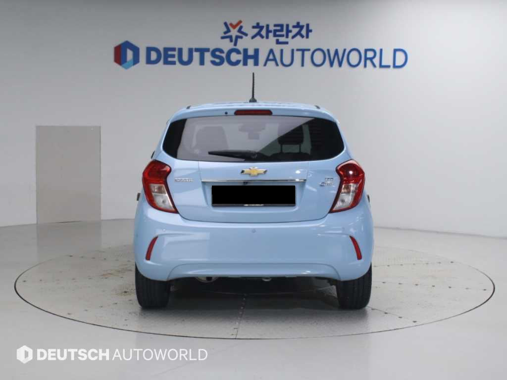 CHEVROLET Spark — photo 04