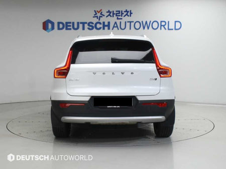 Volvo XC40 — photo 04