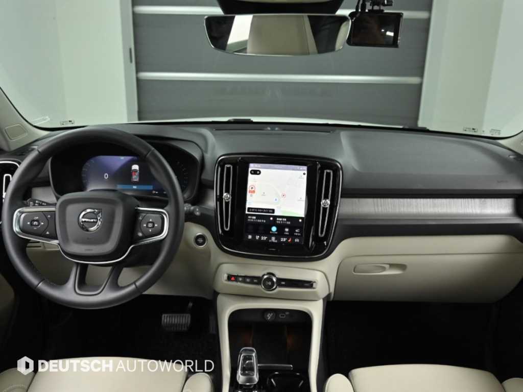 Volvo XC40 — photo 07