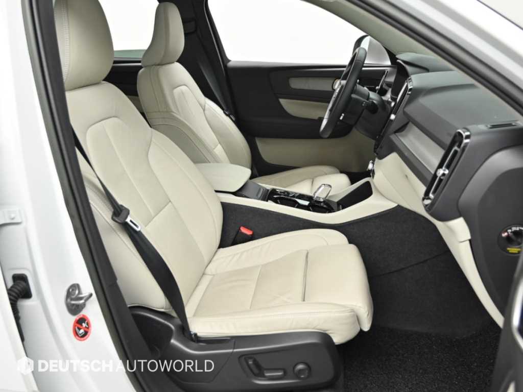 Volvo XC40 — photo 10