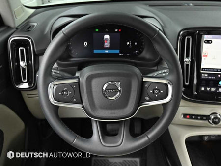 Volvo XC40 — photo 13