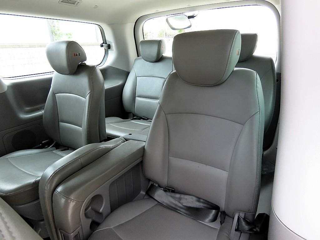 Hyundai Starex — photo 07