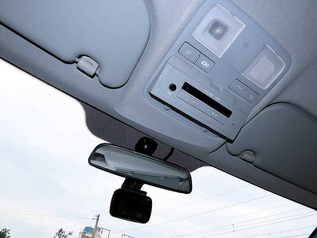 Hyundai Starex — photo 15