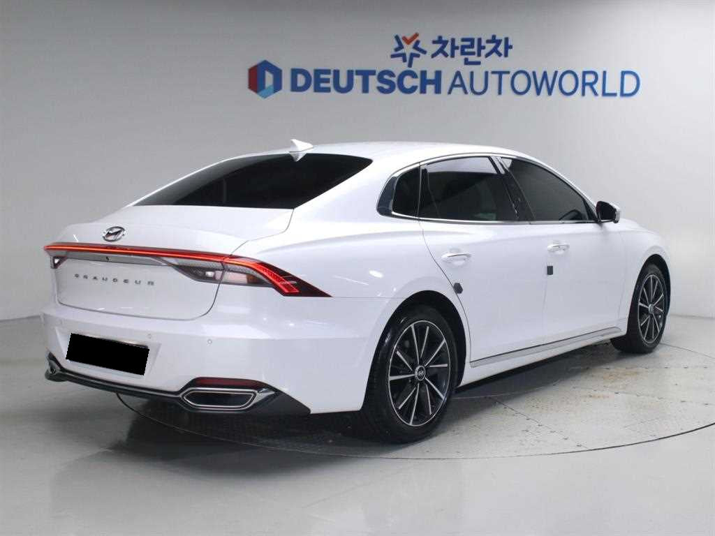 Hyundai Grandeur — photo 02