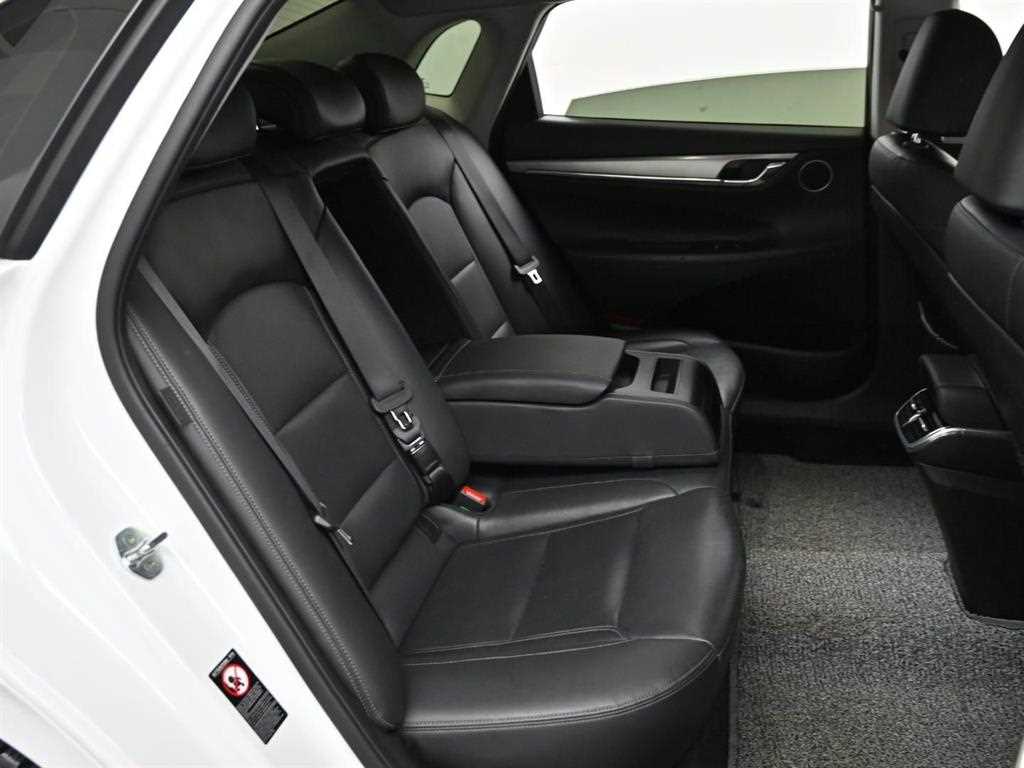 Hyundai Grandeur — photo 12
