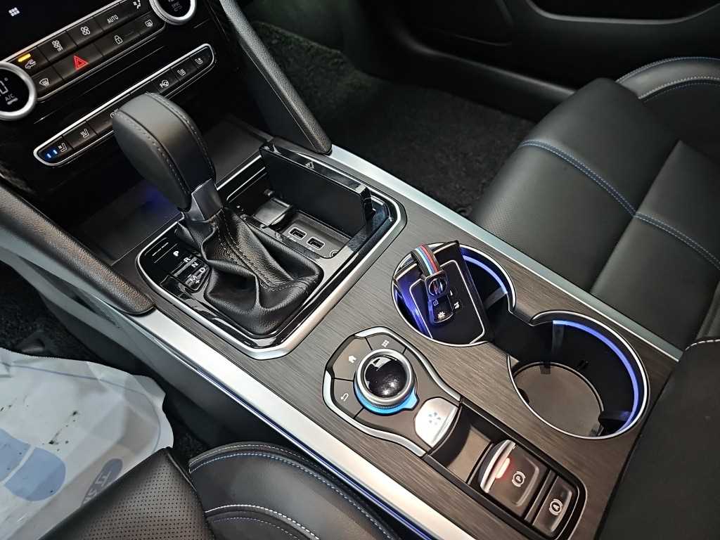 RENAULT SM6 — photo 08