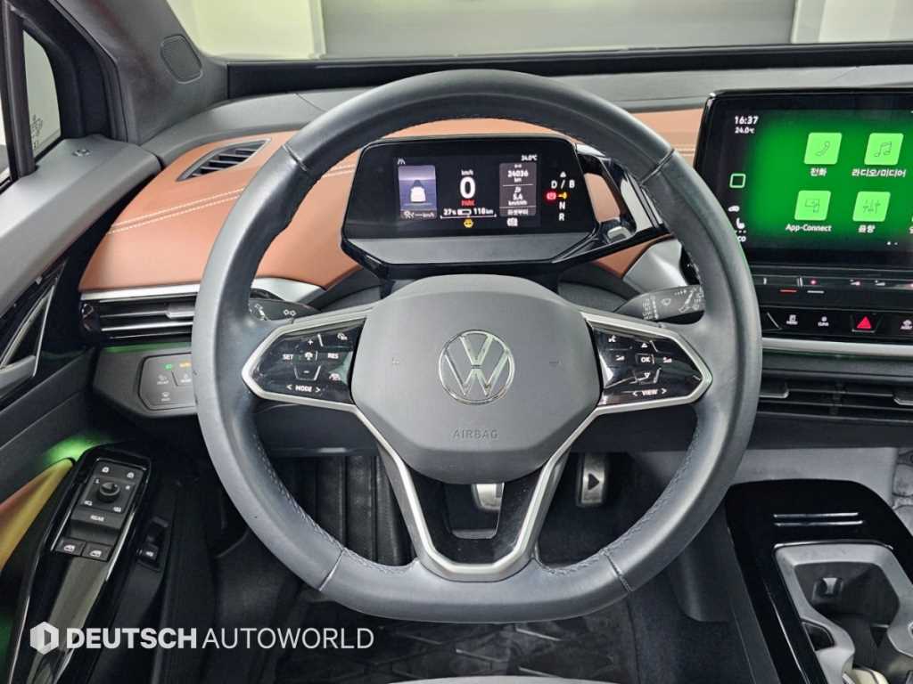 Volkswagen ID.4 — photo 13