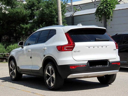 Volvo XC40 — photo 03