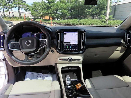 Volvo XC40 — photo 07