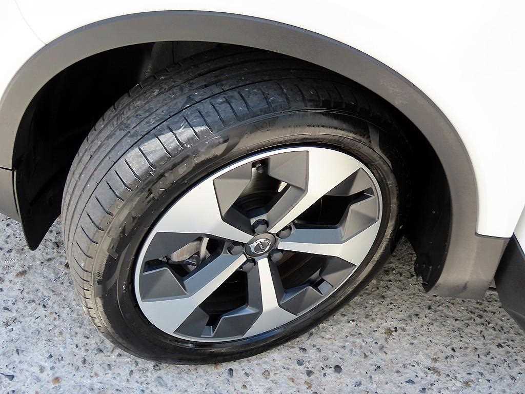 Volvo XC40 — photo 20