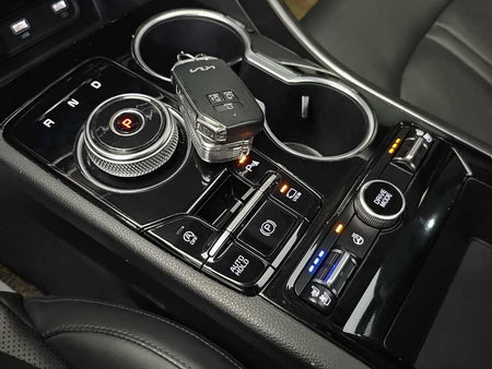 Kia K5 — photo 08