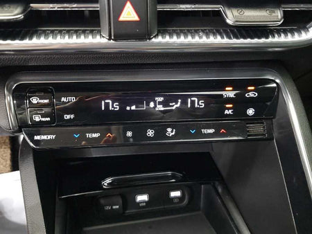 Kia K5 — photo 10