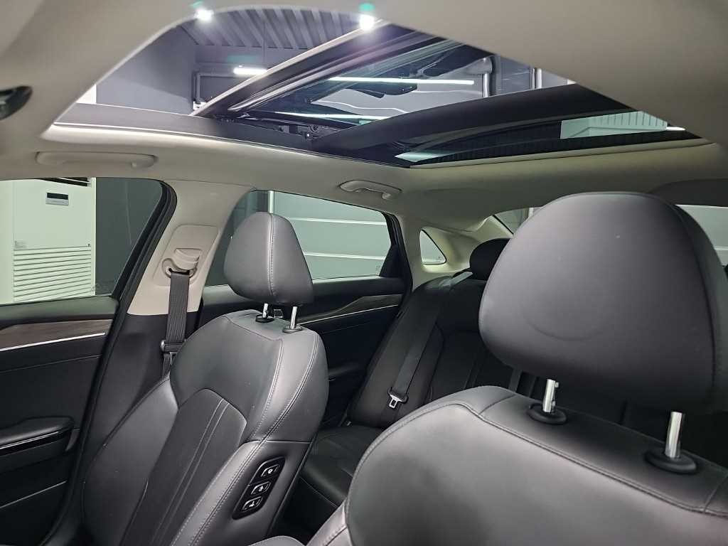 Kia K5 — photo 15