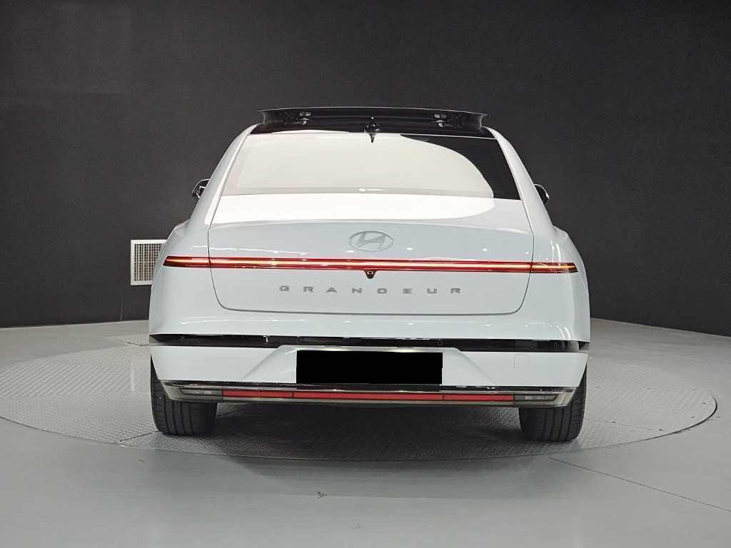 Hyundai Grandeur — photo 03