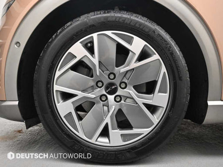 Genesis GV60 — photo 05