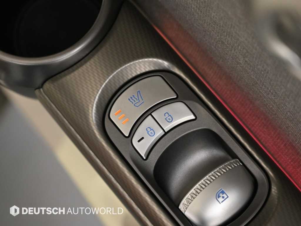 Genesis GV60 — photo 16