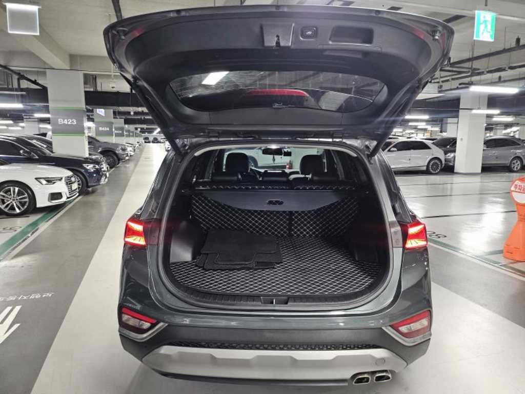 Hyundai Santafe — photo 18