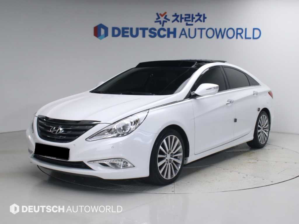 Hyundai Sonata — photo 01