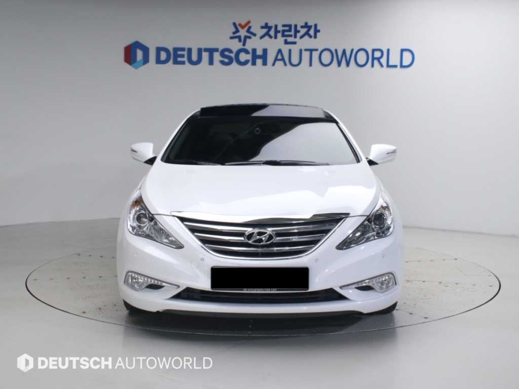 Hyundai Sonata — photo 03